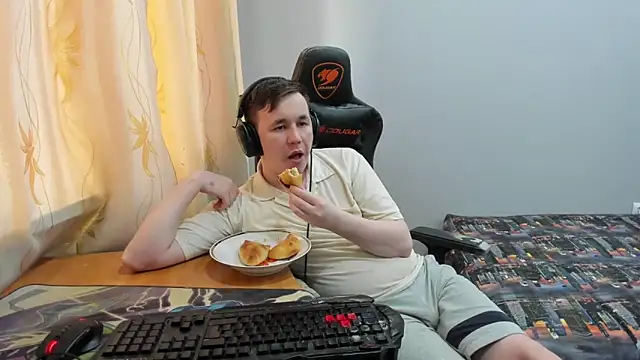 iliaskrislove webcam