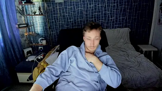 CuteBoy228 webcam