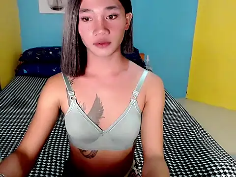 Petite_HugeCock webcam