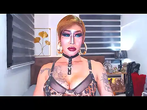 DominateMistressTania webcam