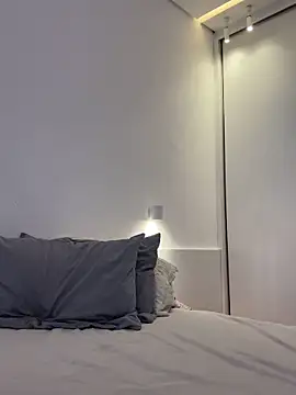 LOUISEE__ webcam