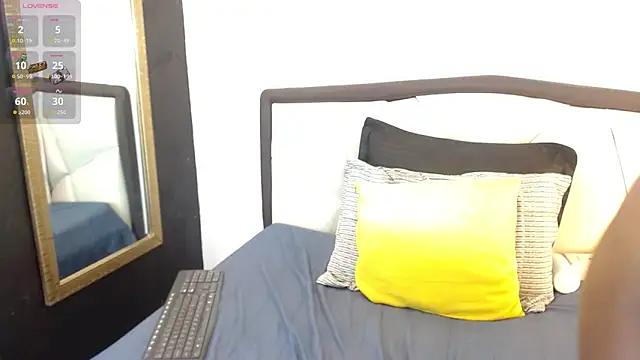 Sara_Marks webcam