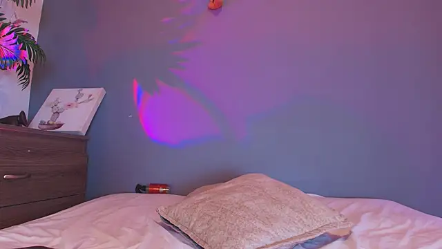 adara_johnson__ webcam