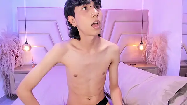 Milan_LewisS webcam