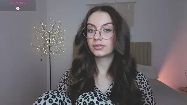 Real_cutie1 webcam