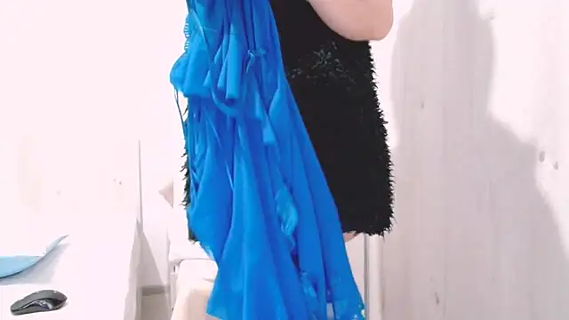 milfsupreme (F mature) - strip&dancing and sexy things
