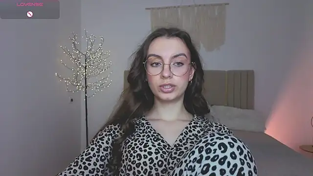 Real_cutie1 webcam