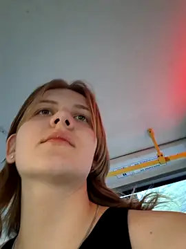 mooniekiss webcam