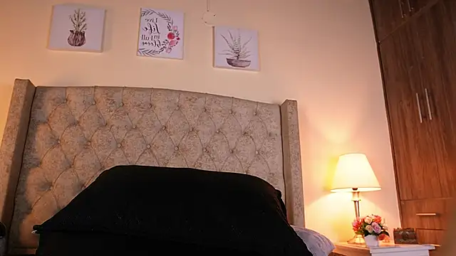 allisson_m (F young) - 3 slaps on my ass