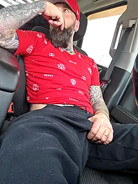 beardedtattood (Ask my age) - Come make me Soo horny and Soo hard 😈😈