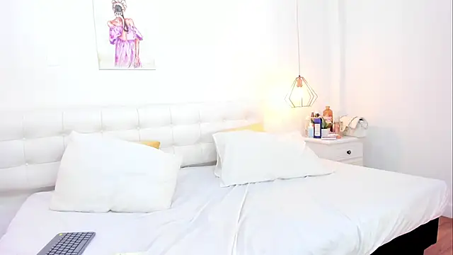 alanna_miaw (T teen) - dance sexy with oil