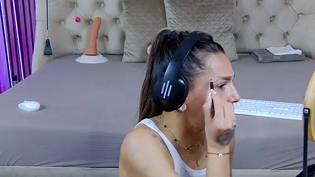 PlayfulShow webcam