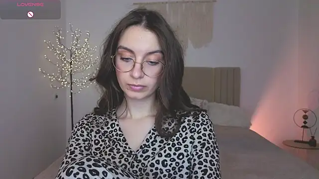 Real_cutie1 webcam
