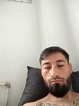 Tropahner35 - Male webcam sex chat