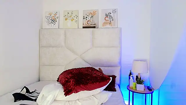 elizawiliamst webcam
