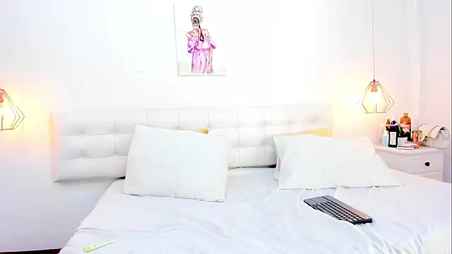 alanna_miaw (T teen) - dance sexy with oil