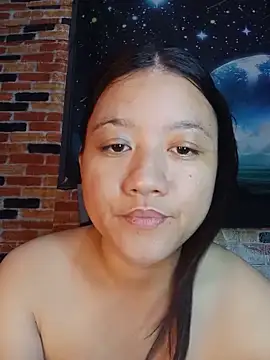 Webcam Model (Urchanel)  is live.Free join now!