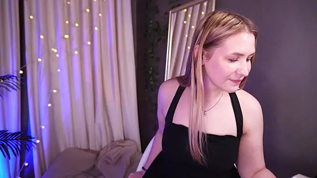 Emilicious webcam