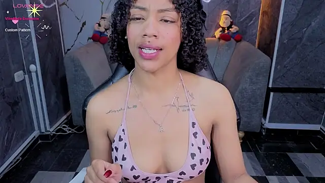 Violeth_b webcam