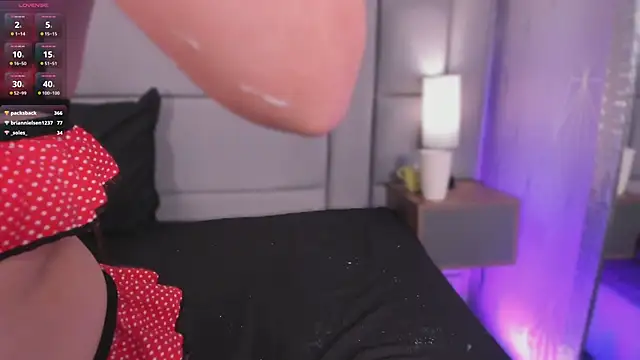 lexiee__ webcam