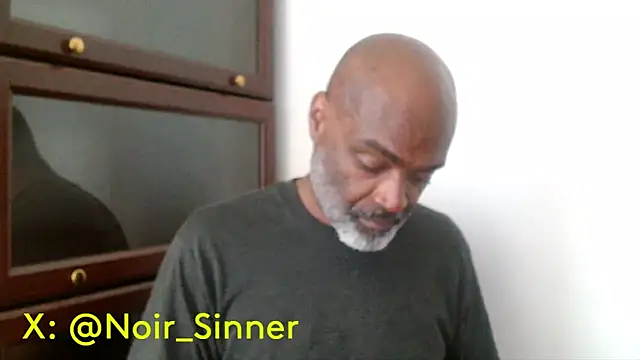 sinnernoir - Sinnernoir's free webcam - UK Sex Cams