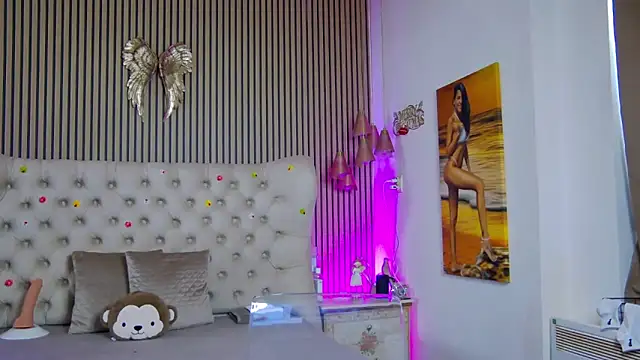 PlayfulShow webcam