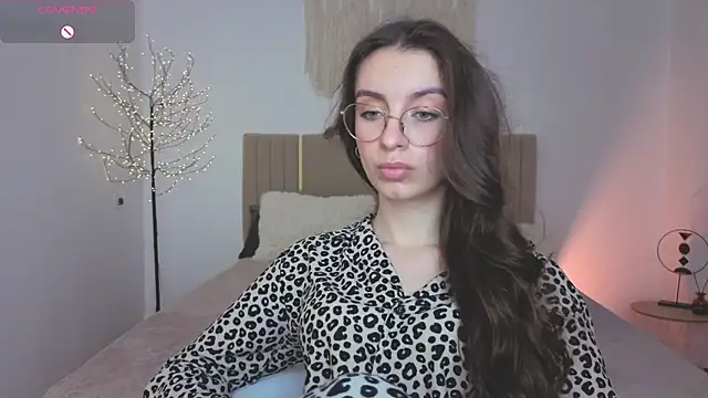 Real_cutie1 webcam
