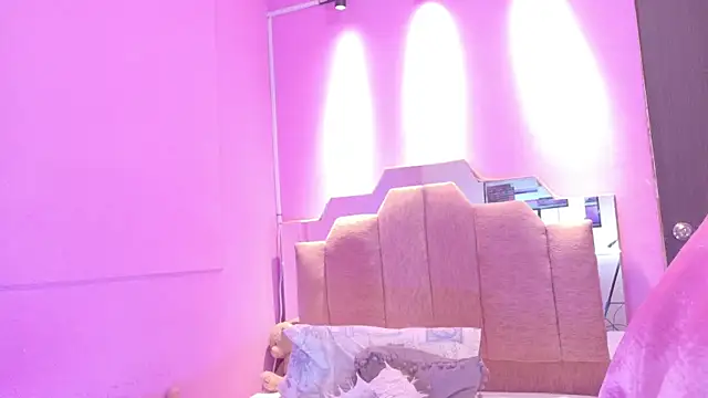 LoveQueen2 webcam