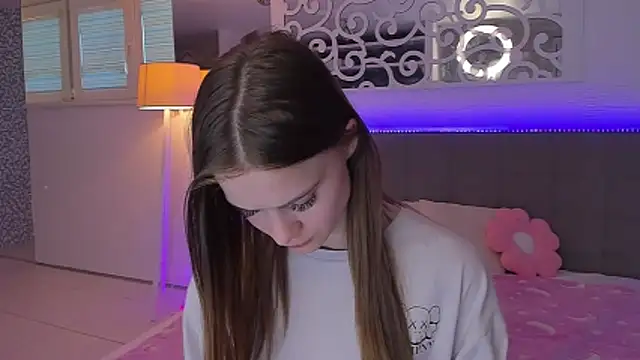 LuisaClover webcam