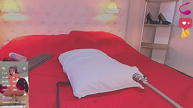 valerie_lya webcam