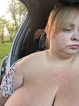 LadyDreams11 webcam