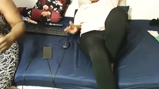 KittyPussyZA webcam
