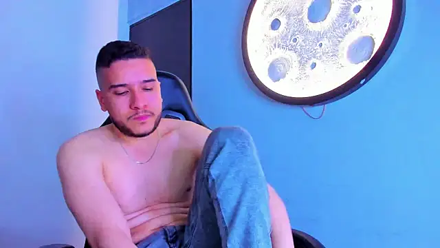 mike_257 webcam