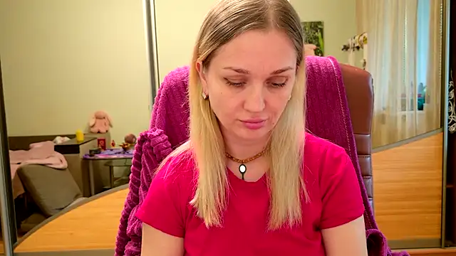 Sorceress_Evelina webcam