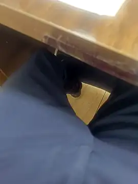kakabiraji (Ask my age) - Show Dick Under the table in office