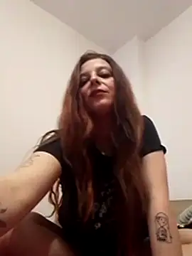 EmmaWillow webcam