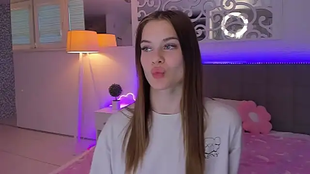 LuisaClover webcam