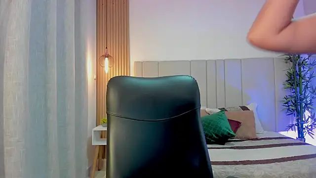 Victoria_Rosee webcam