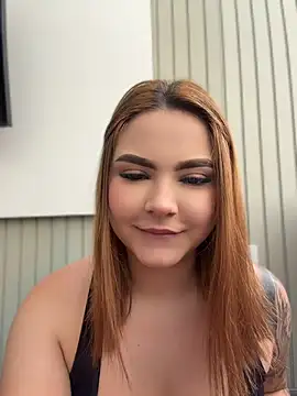 Webcam Model (Beella1_) is live