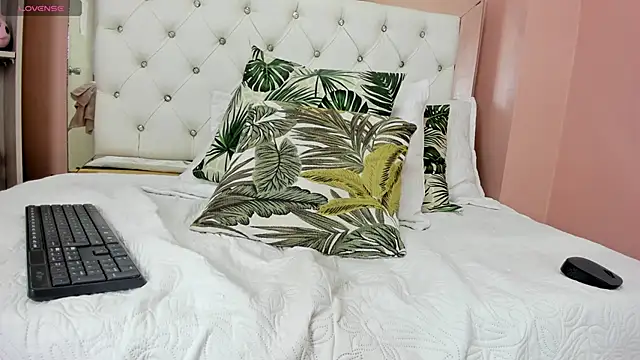 Katt_Diamond_ webcam