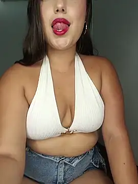 Naughty-Samanta- live sex cam