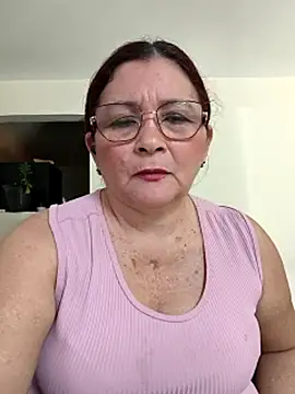 Webcam Model (marfil_milf)  is live.Free join now!