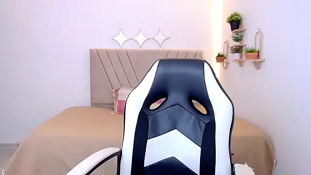 zara_cute webcam