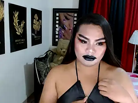 tsbrianahugecock - TSbrianaHugeCock's free webcam - UK Sex Cams