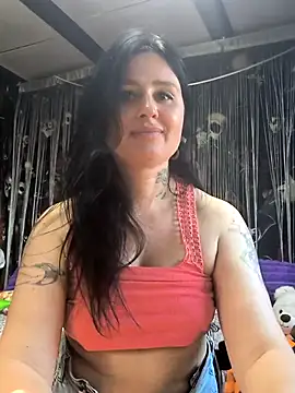 kikixred - KikiXRed's free webcam - UK Sex Cams