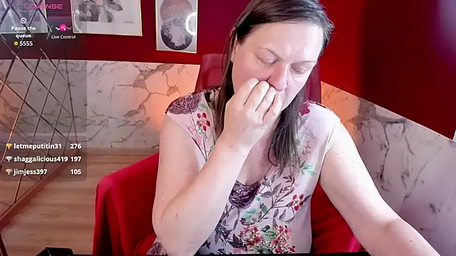 KellyPerfection webcam
