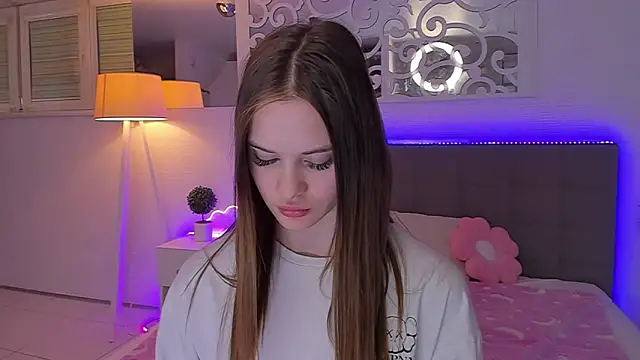LuisaClover webcam