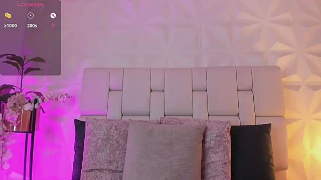 scarlettadams__ live sex cam