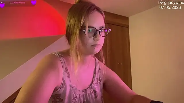 JacyWinslat webcam