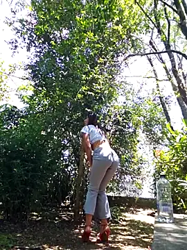 Yuky_ta live sex cam